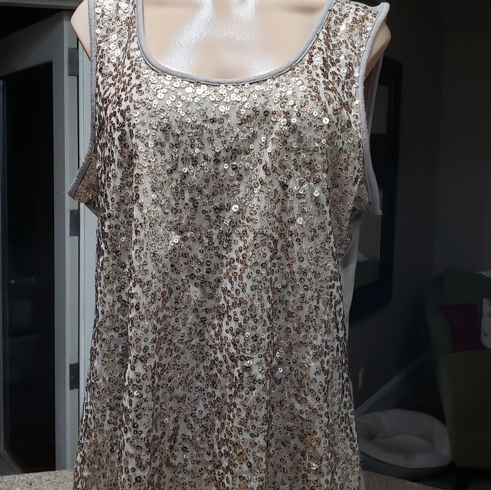 STUDIO Y TANK TOP